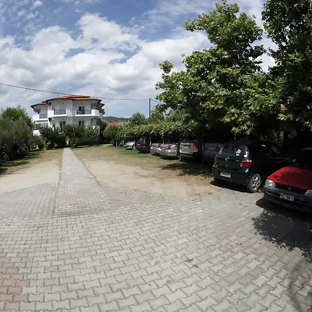 Apartment Badis Haus Toroni