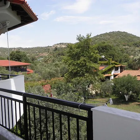 Badis Haus * トロニ